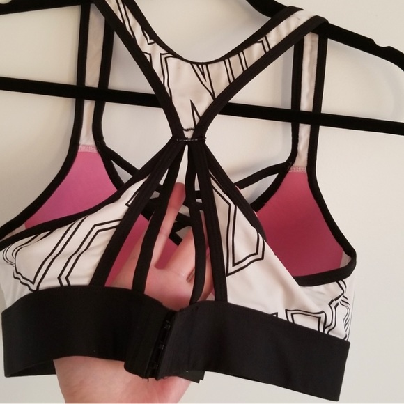 PINK 32DD Sports Bra - Picture 4 of 7